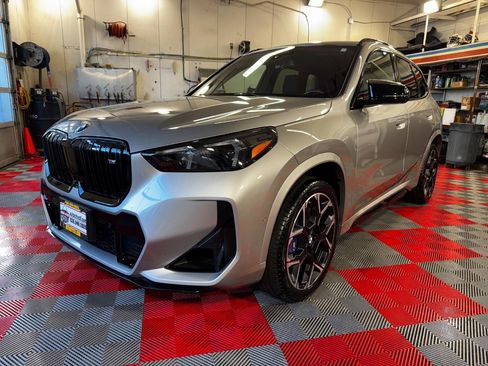 Used 2024 BMW X1 M35i w/ Premium Package image 3