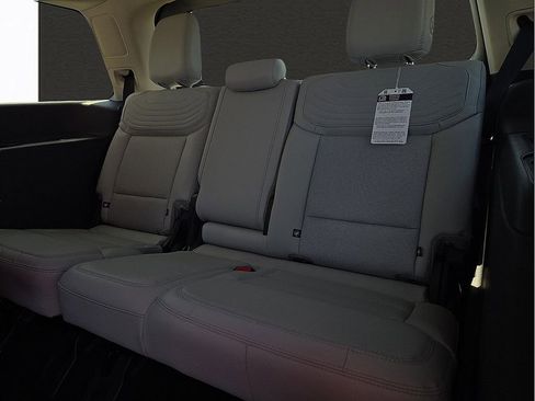 Used 2026 Ford Expedition Platinum w/ Platinum Ultimate Package AWD/4WD image 9