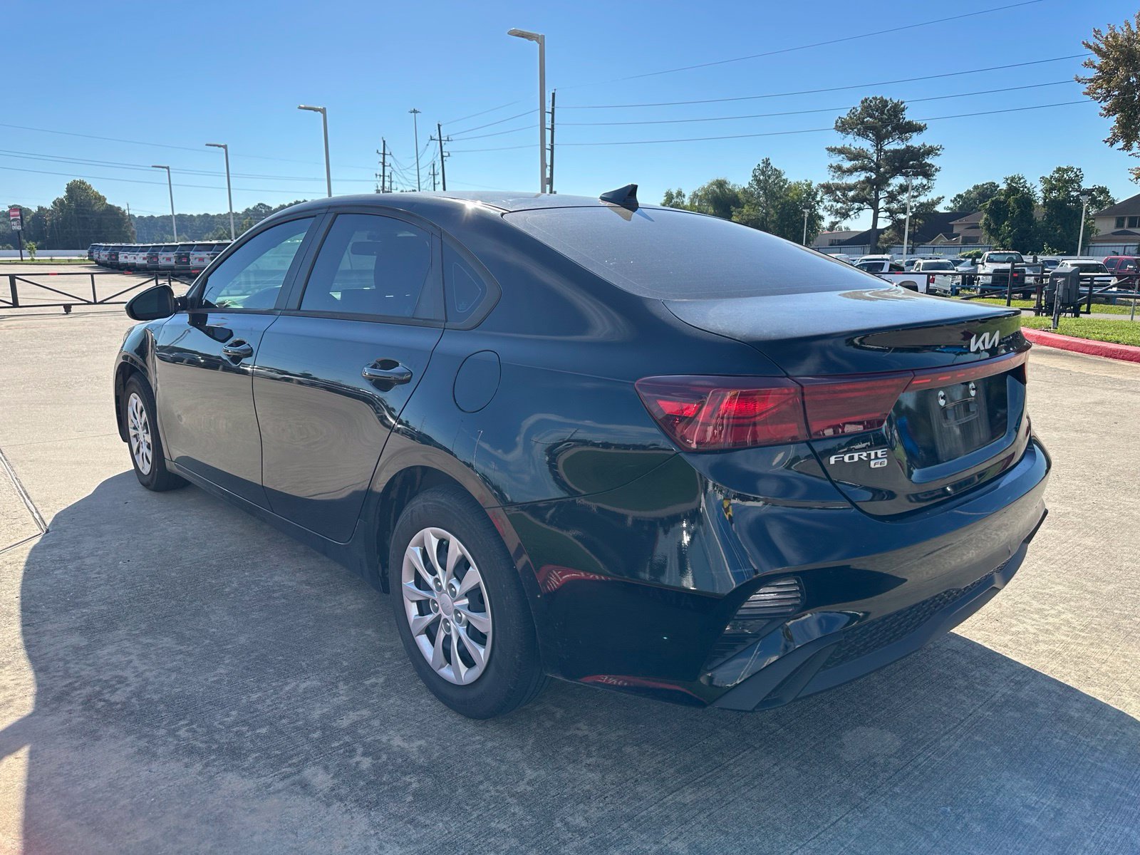 Used 2024 Kia Forte LX FWD image 3