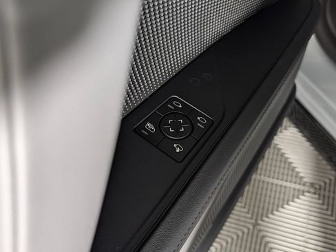 New 2026 Porsche Cayenne Electric AWD/4WD image 28