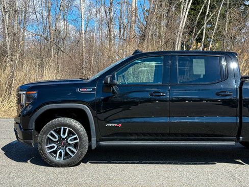 Used 2024 GMC Sierra 1500 AT4 w/ Technology Package image 11