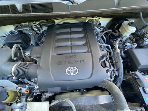 Used 2018 Toyota Sequoia TRD Sport RWD image 58