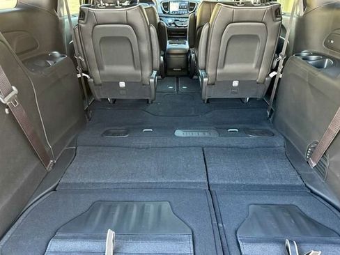 New 2026 Chrysler Pacifica Limited image 13