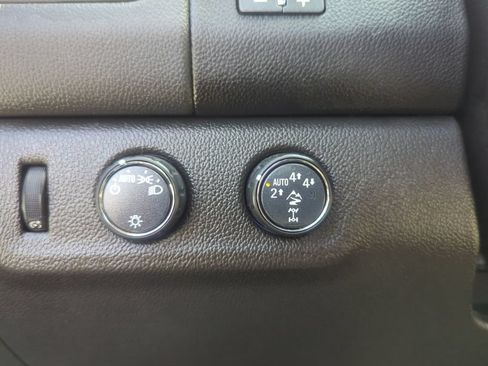 Used 2022 Chevrolet Colorado ZR2 AWD/4WD image 28