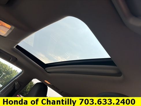 Used 2019 Toyota Highlander XLE AWD/4WD image 18