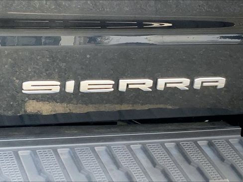 Used 2024 GMC Sierra 1500 Denali w/ Denali Reserve Package image 9