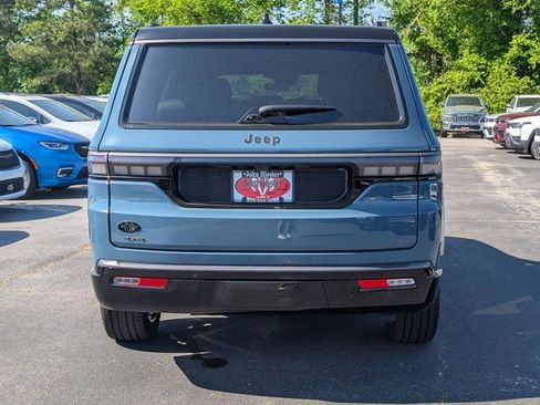 New 2026 Jeep Grand Wagoneer Summit AWD/4WD image 6