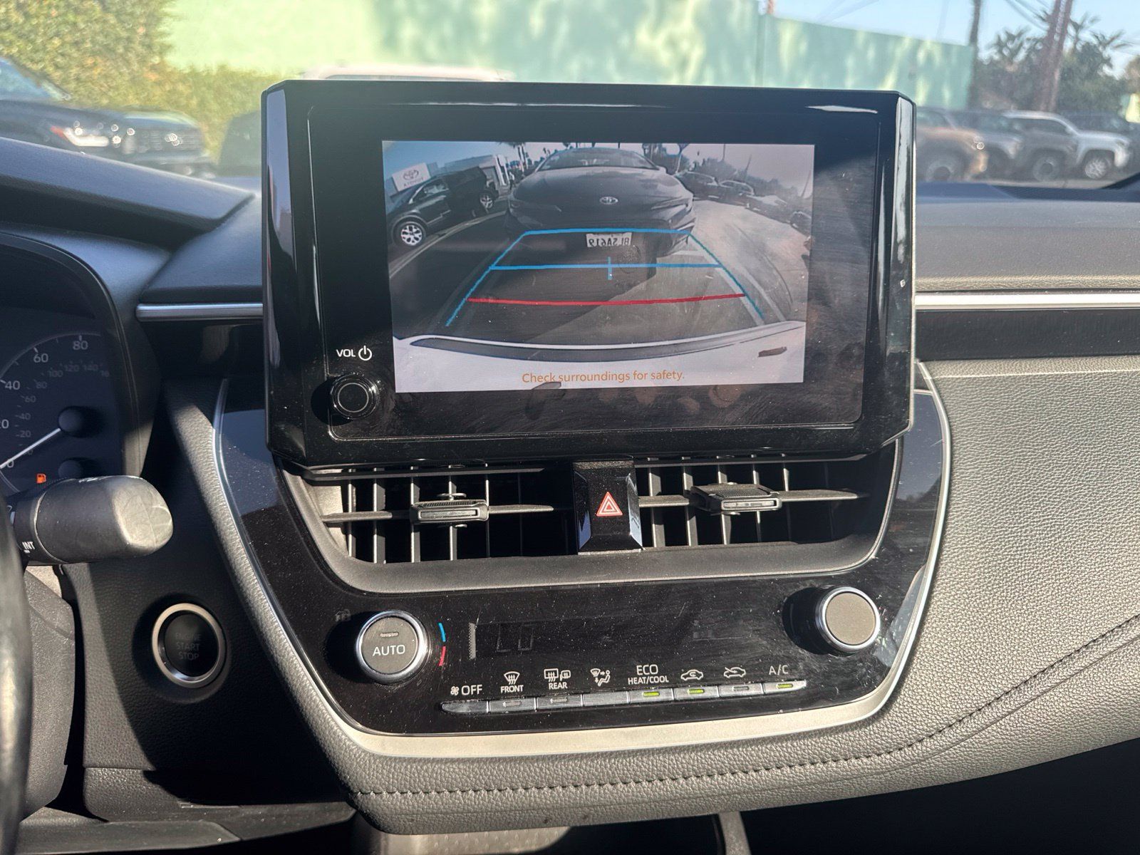 Used 2023 Toyota Corolla SE FWD image 8