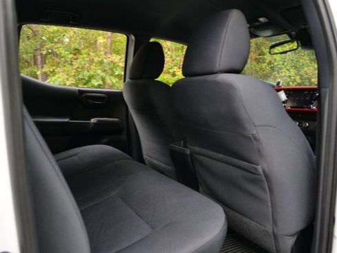 Used 2020 Toyota Tacoma TRD Sport image 43