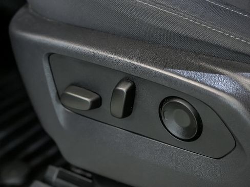 Used 2024 Chevrolet Silverado 1500 Custom Trail Boss w/ LPO, Dark Essentials Package AWD/4WD image 16