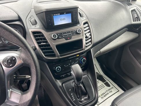 Used 2019 Ford Transit Connect XL image 15