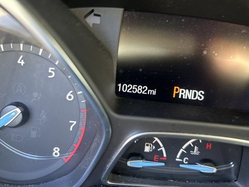 Used 2018 Ford Focus SEL image 8