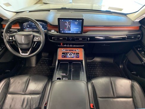 Used 2023 Lincoln Aviator Reserve w/ Equipment Group 201A AWD/4WD image 12
