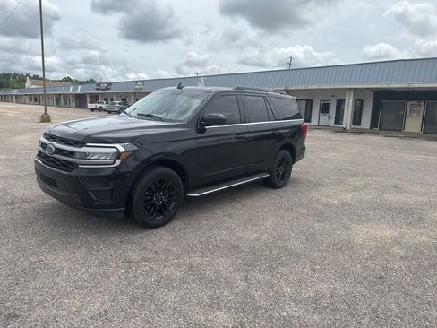 Used 2023 Ford Expedition XLT RWD image 8