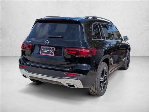 New 2026 Mercedes-Benz GLB 250 image 2