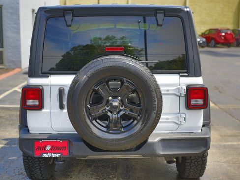 Used 2021 Jeep Wrangler Sport AWD/4WD image 13