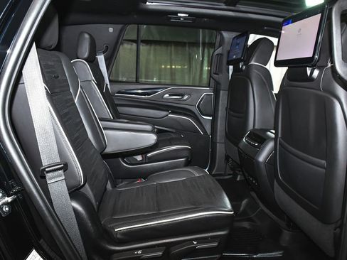 Used 2023 Cadillac Escalade Sport AWD/4WD image 51