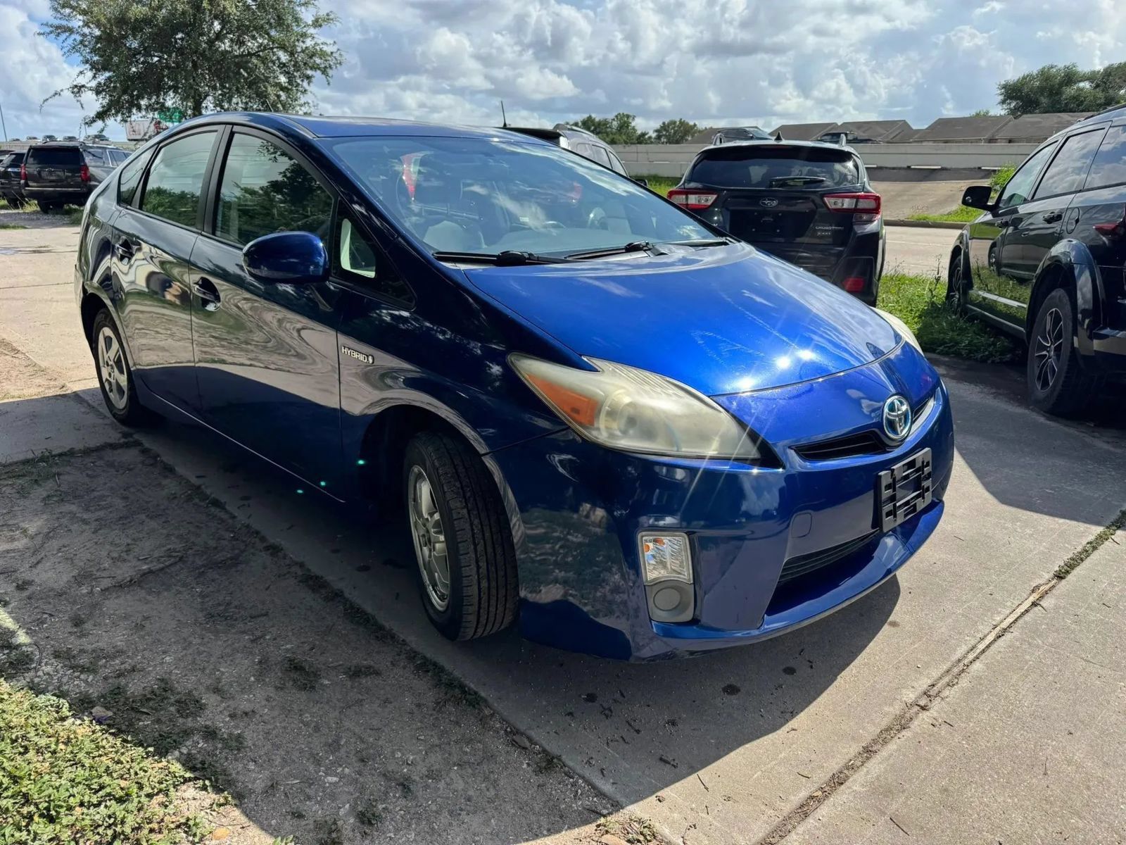 Used 2010 Toyota Prius Three w/ Navigation Pkg FWD image 3
