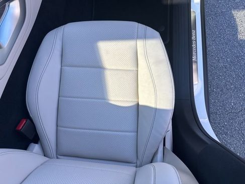 Used 2025 Mercedes-Benz GLS 450 4MATIC image 40