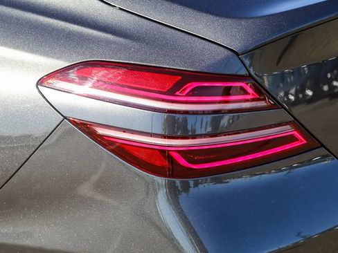 Used 2025 Genesis G70 2.5T RWD image 10