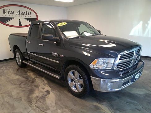 Used 2017 RAM 1500 Big Horn image 2