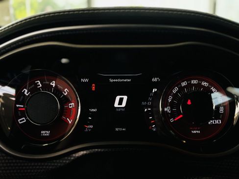 Used 2022 Dodge Challenger SRT Hellcat RWD image 52