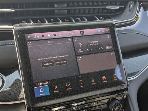 Used 2024 Jeep Grand Cherokee Trailhawk w/ Advanced Protech Group II image 24