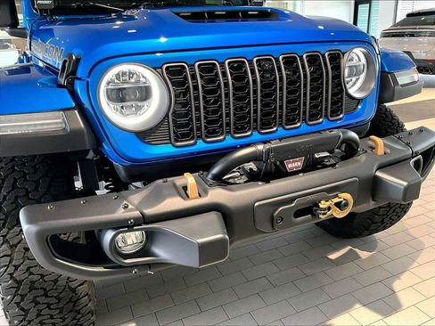 Used 2024 Jeep Wrangler Unlimited Rubicon 392 image 33