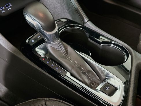 Used 2024 Buick Encore GX Sport Touring image 24