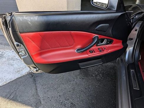Used 2005 Honda S2000 image 26