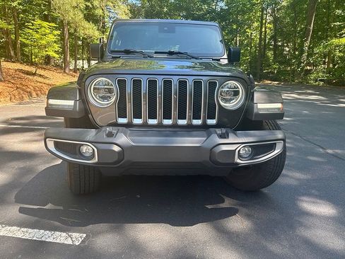 Used 2021 Jeep Wrangler Unlimited Sahara AWD/4WD image 2