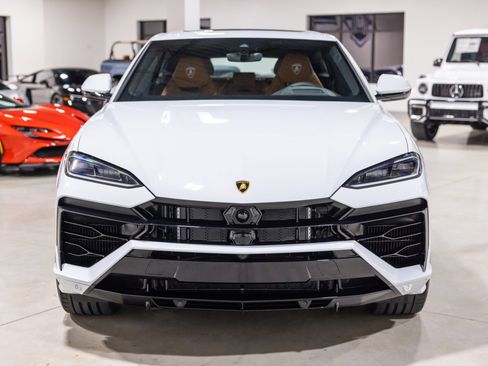 Used 2025 Lamborghini Urus SE image 11