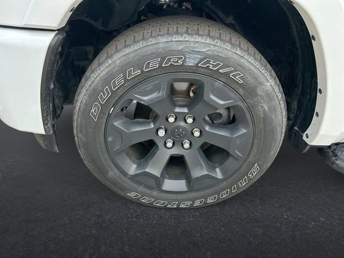 Used 2025 RAM 1500 Big Horn AWD/4WD image 10