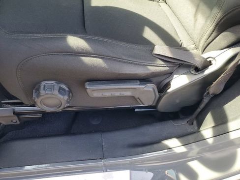 Used 2021 Jeep Wrangler Sport AWD/4WD image 7