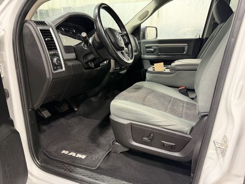 Used 2019 RAM 1500 Big Horn image 3