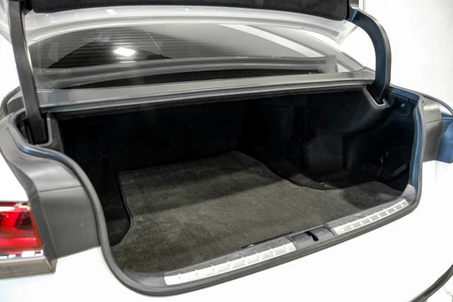 Used 2018 Lexus LS 500 w/ Accessory Package (Z1) RWD image 76