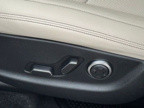 Used 2023 Genesis GV70 2.5T image 23