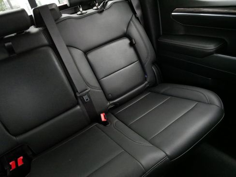 Used 2024 Chevrolet Silverado 1500 LTZ AWD/4WD image 14