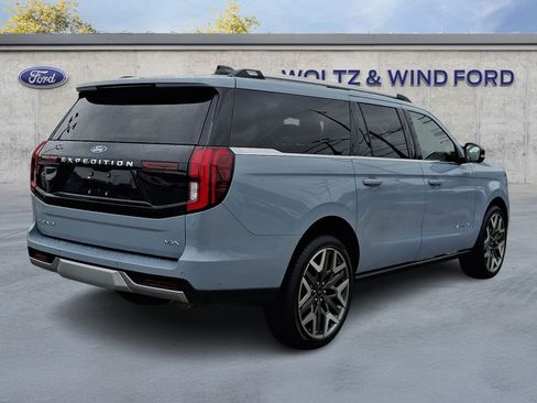 Used 2025 Ford Expedition Max Platinum w/ Platinum Ultimate Package AWD/4WD image 6