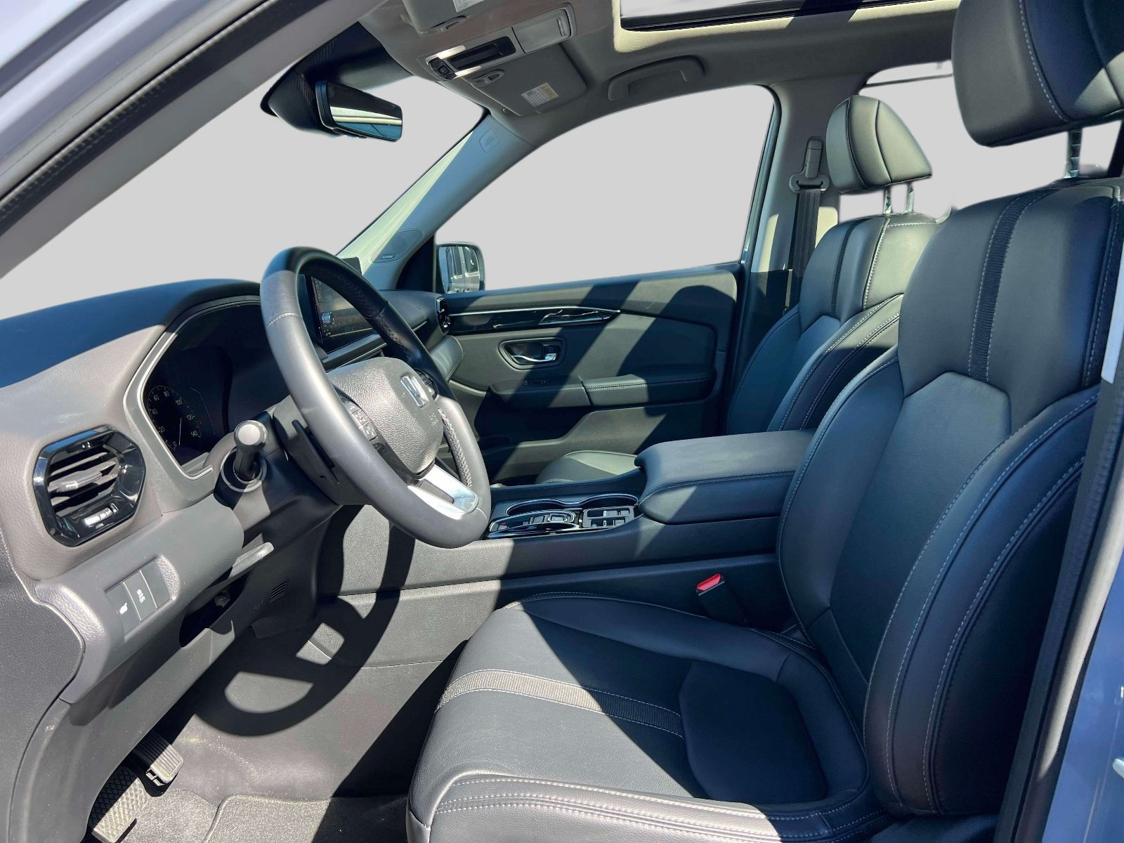 Used 2024 Honda Pilot Touring image 14
