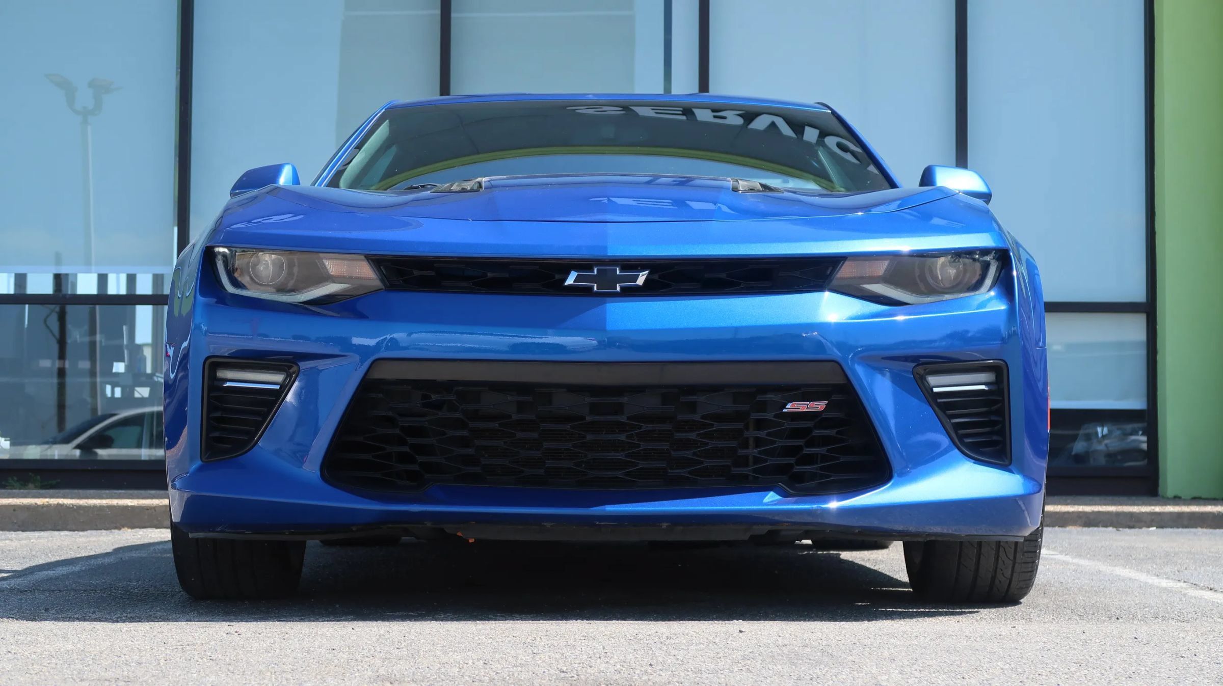 Used 2018 Chevrolet Camaro SS RWD image 3