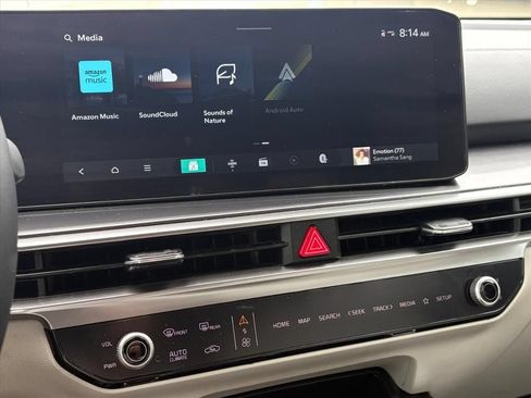 Used 2025 Kia Sorento S FWD image 13