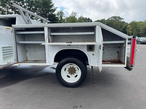 Used 2015 Ford F550 4x4 Regular Cab Super Duty image 14