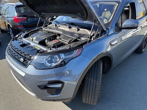 Used 2019 Land Rover Discovery Sport HSE image 21