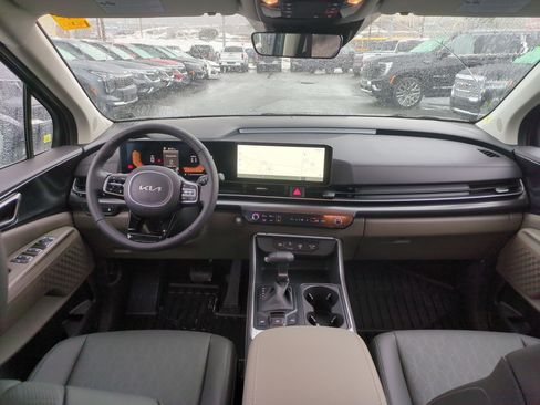 New 2026 Kia Carnival image 9