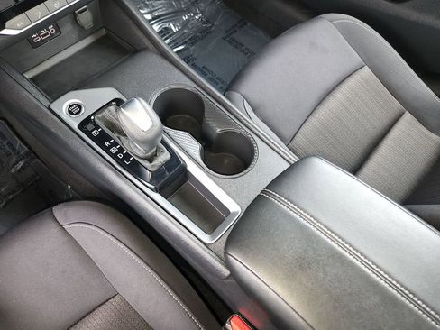Used 2025 Nissan Altima 2.5 SV FWD image 21