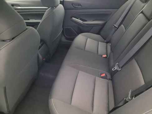 Used 2023 Nissan Altima 2.5 SV image 18