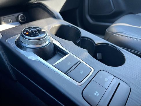 Used 2020 Ford Escape SEL image 17