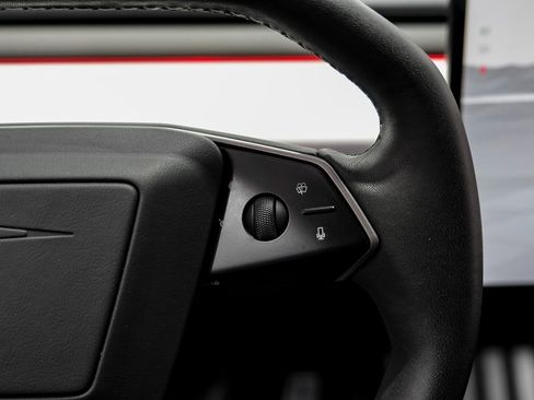 Used 2024 Tesla Cybertruck AWD Crew Cab image 14