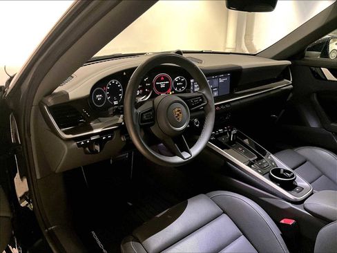 Used 2021 Porsche 911 Carrera image 7
